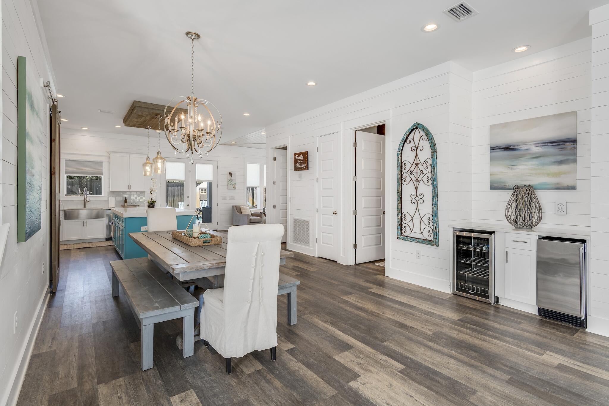 CRYSTAL BEACH - Residential