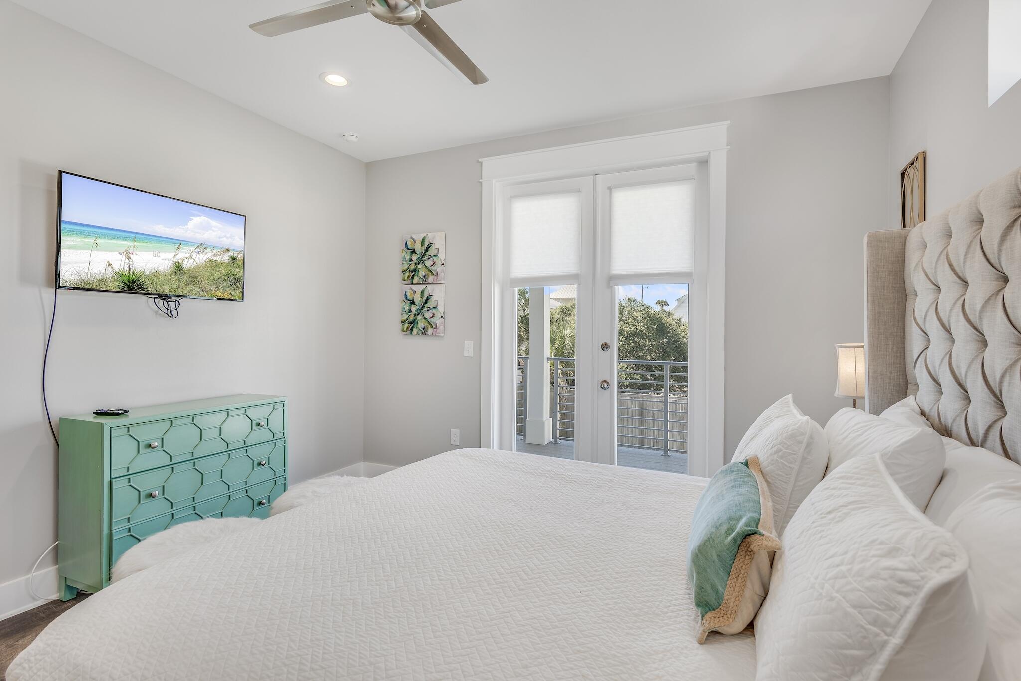 CRYSTAL BEACH - Residential
