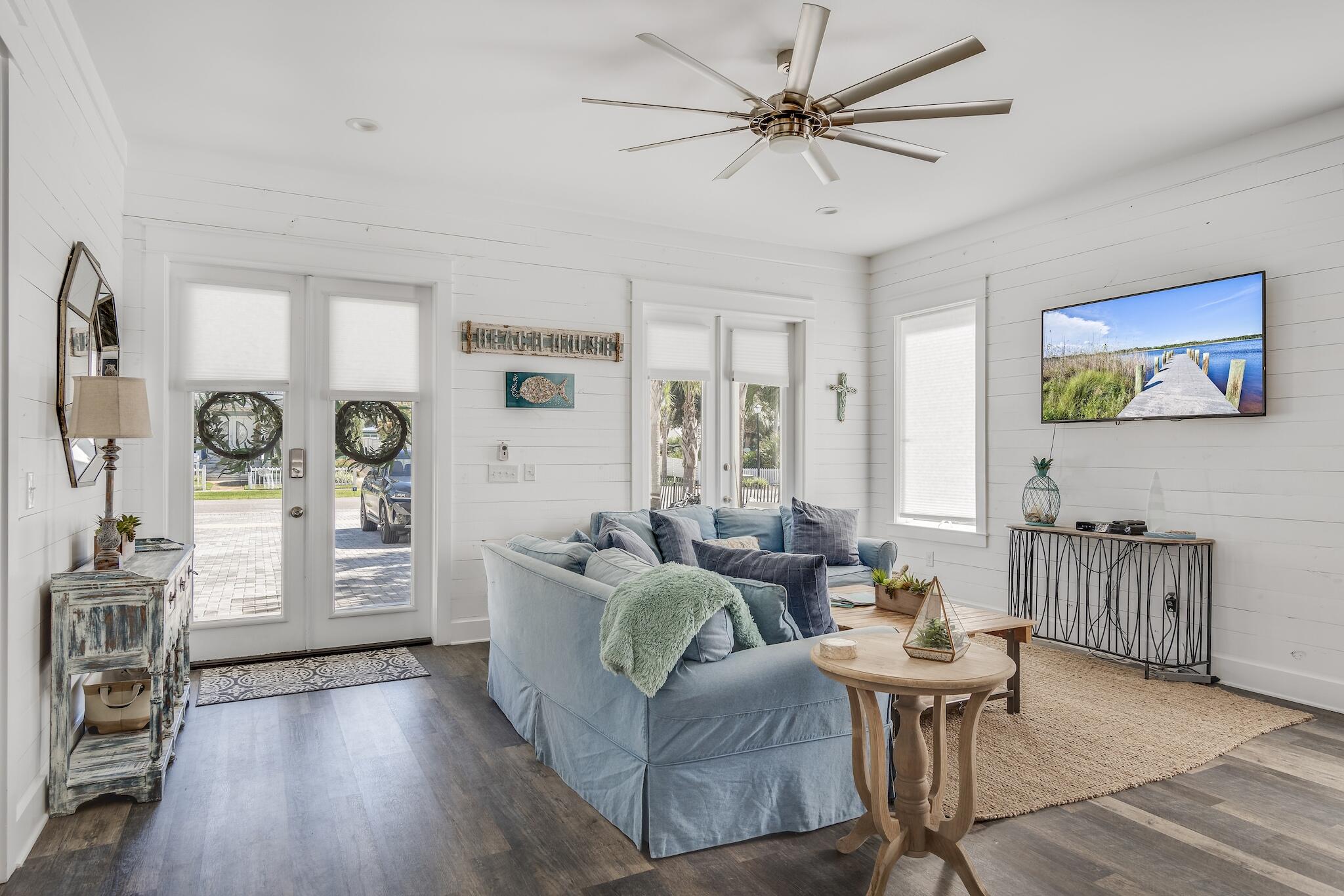 CRYSTAL BEACH - Residential
