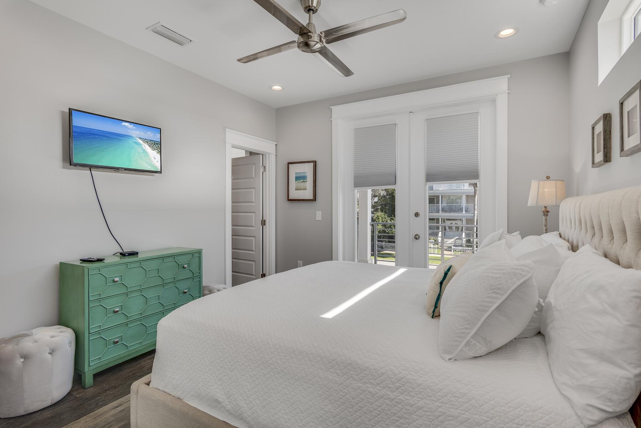 CRYSTAL BEACH - Residential