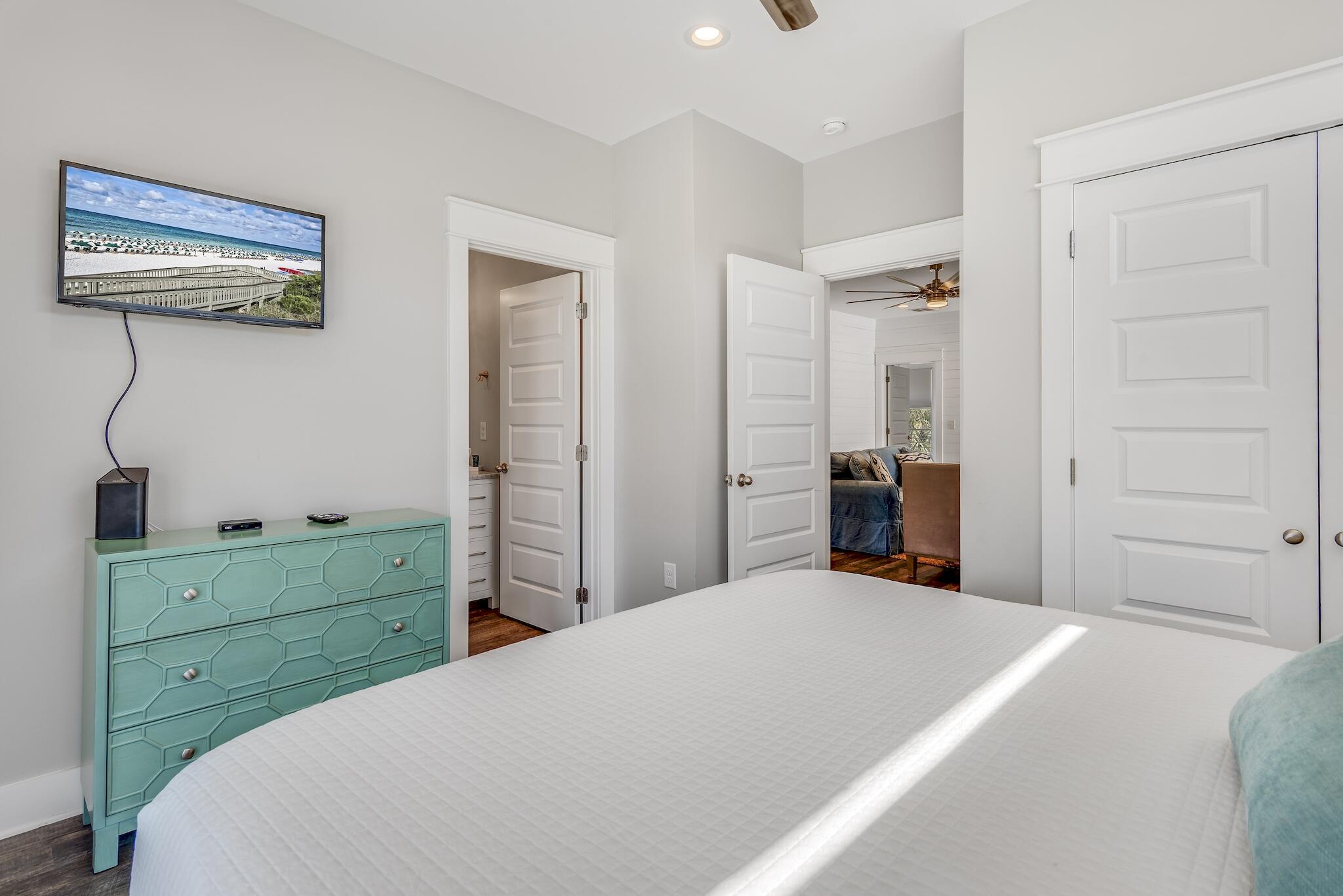 CRYSTAL BEACH - Residential