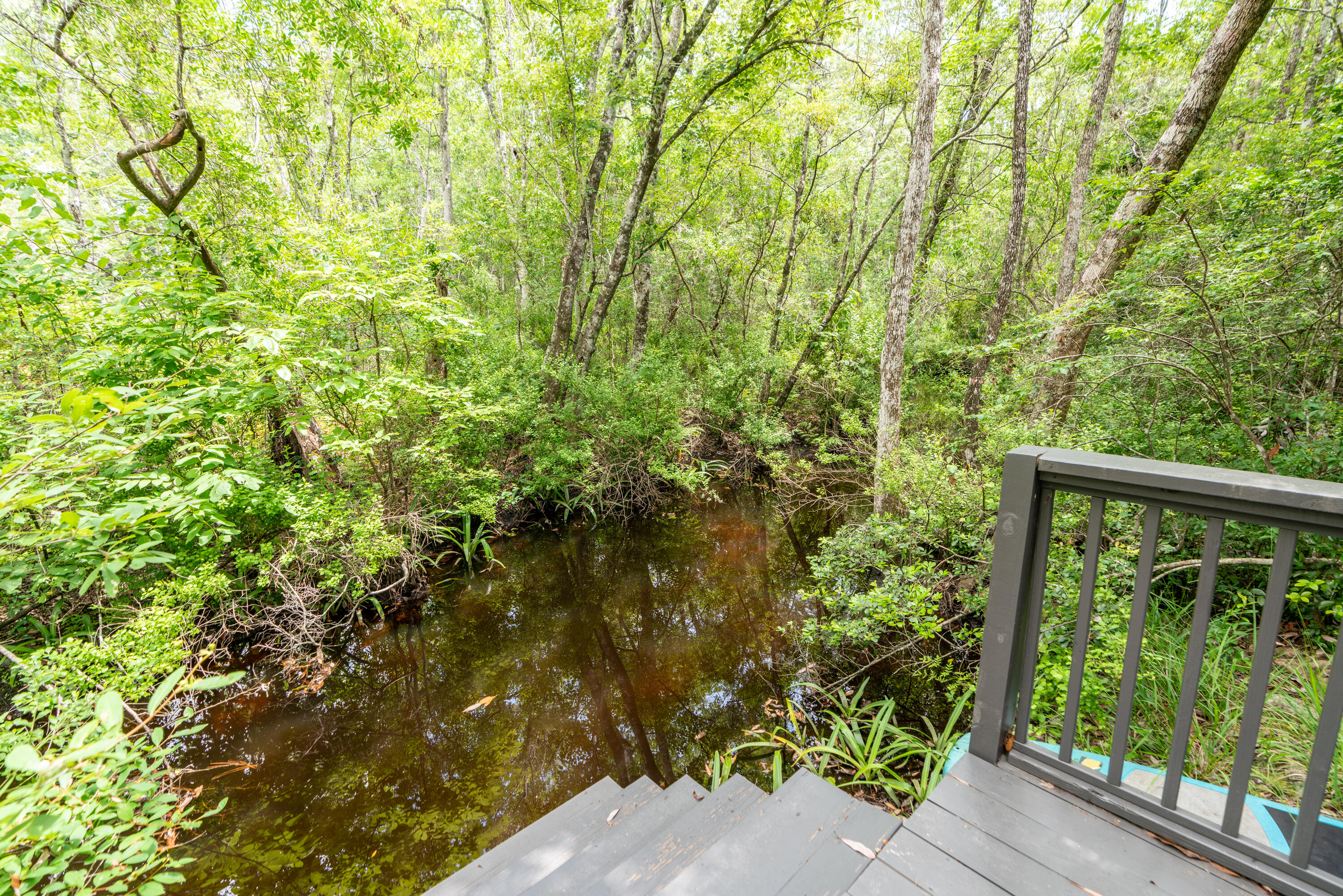90 Pisces Dr - Residential