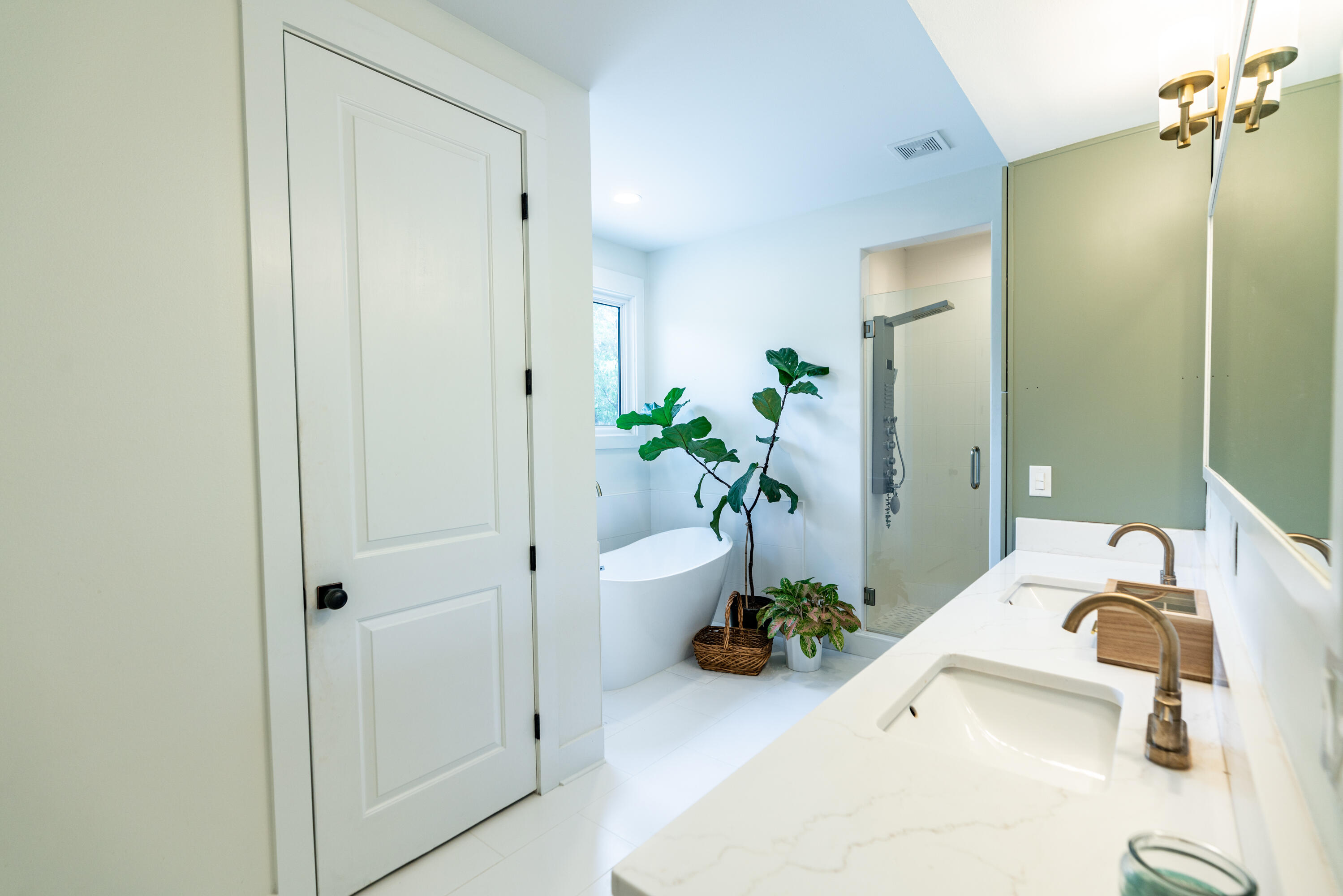 90 Pisces Dr - Residential