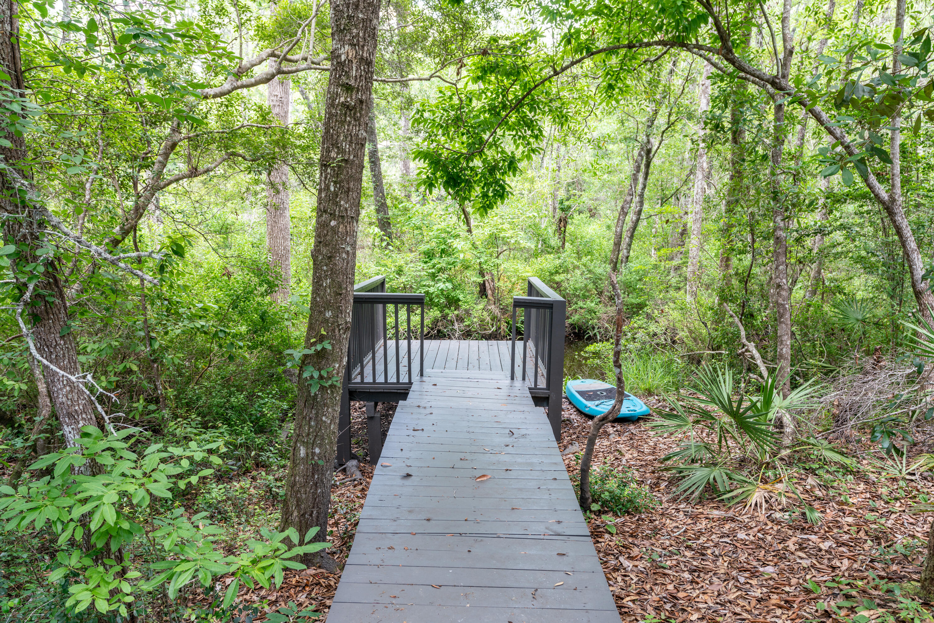 90 Pisces Dr - Residential