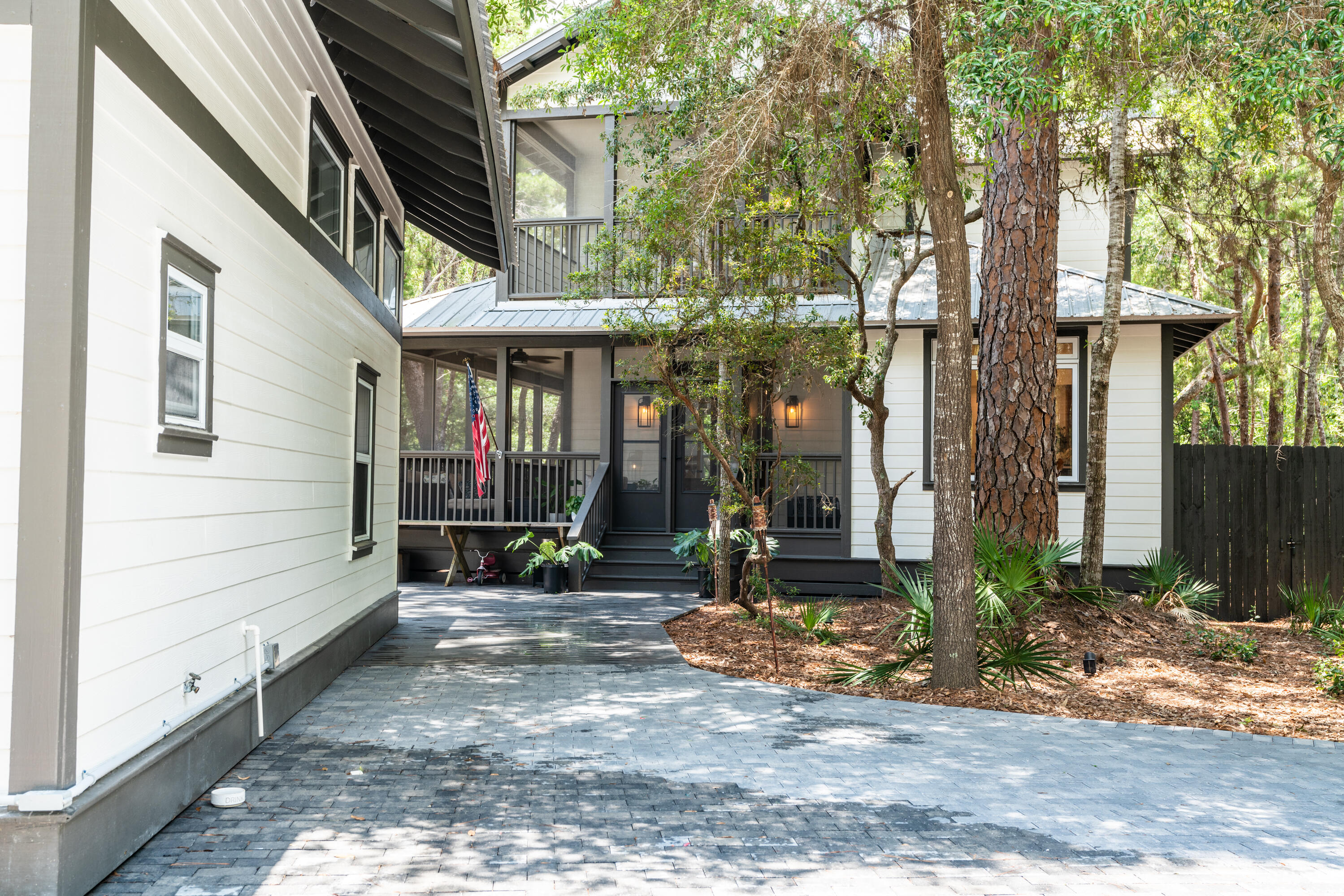 90 Pisces Drive
