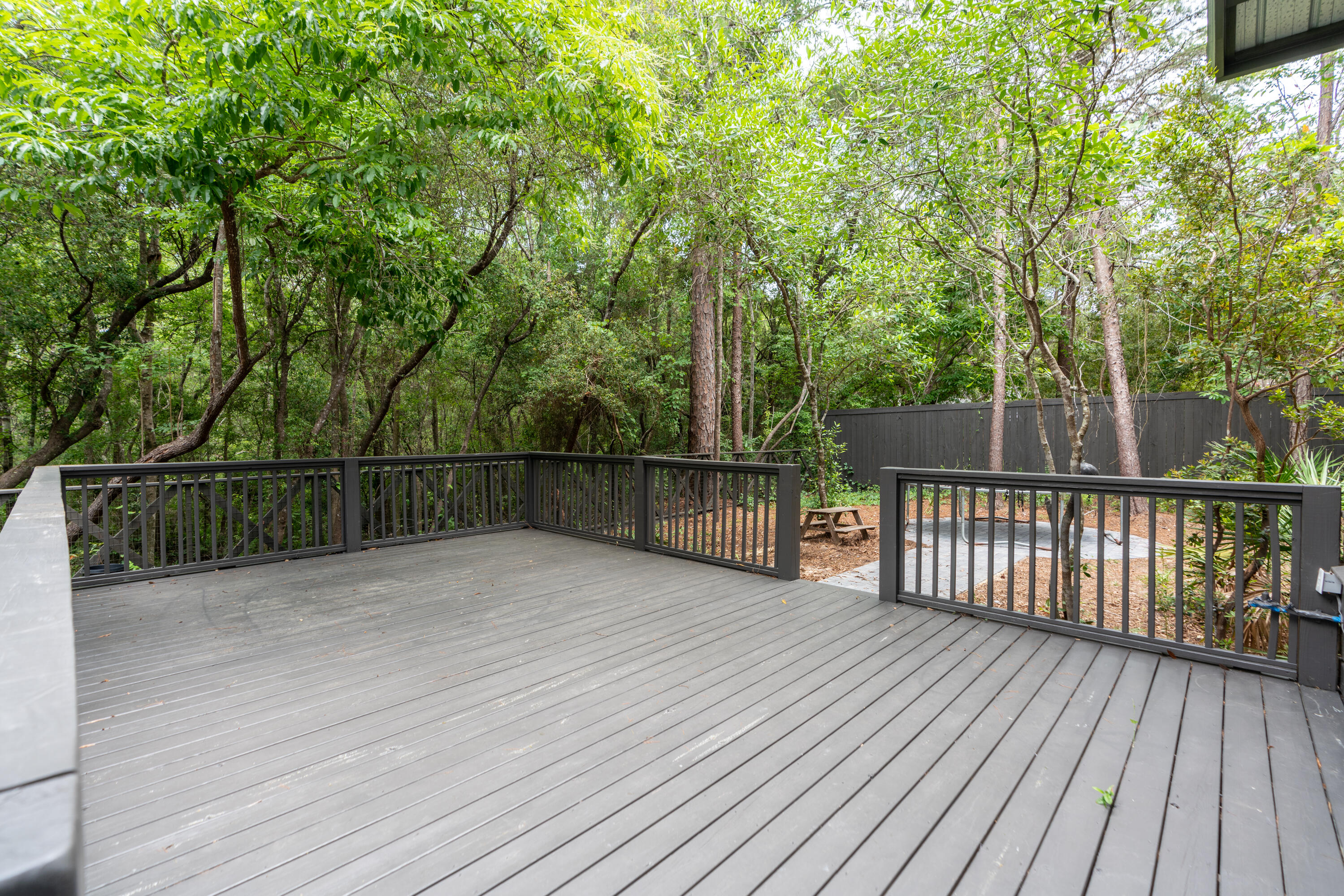 90 Pisces Dr - Residential