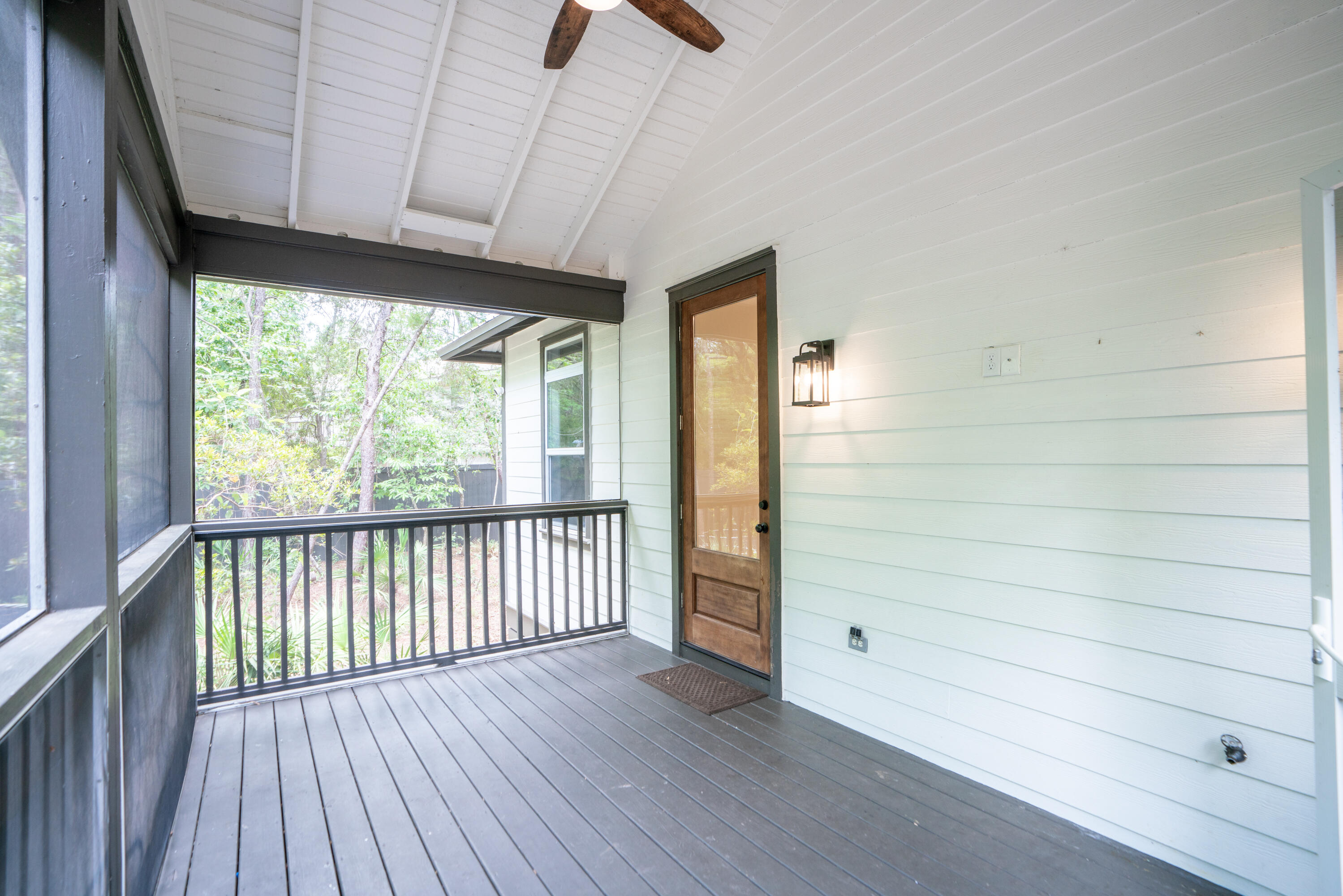 90 Pisces Dr - Residential