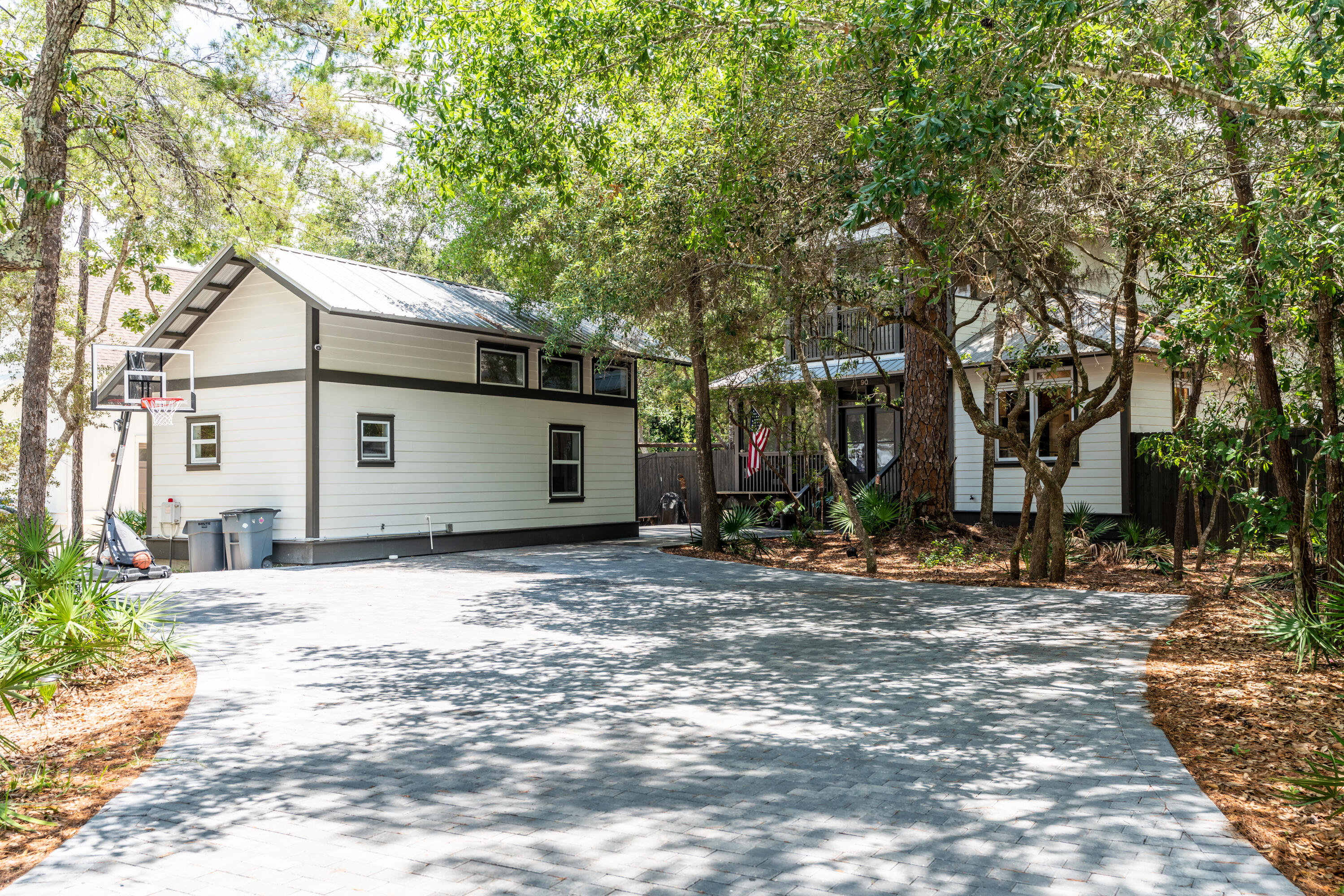 90 Pisces Drive