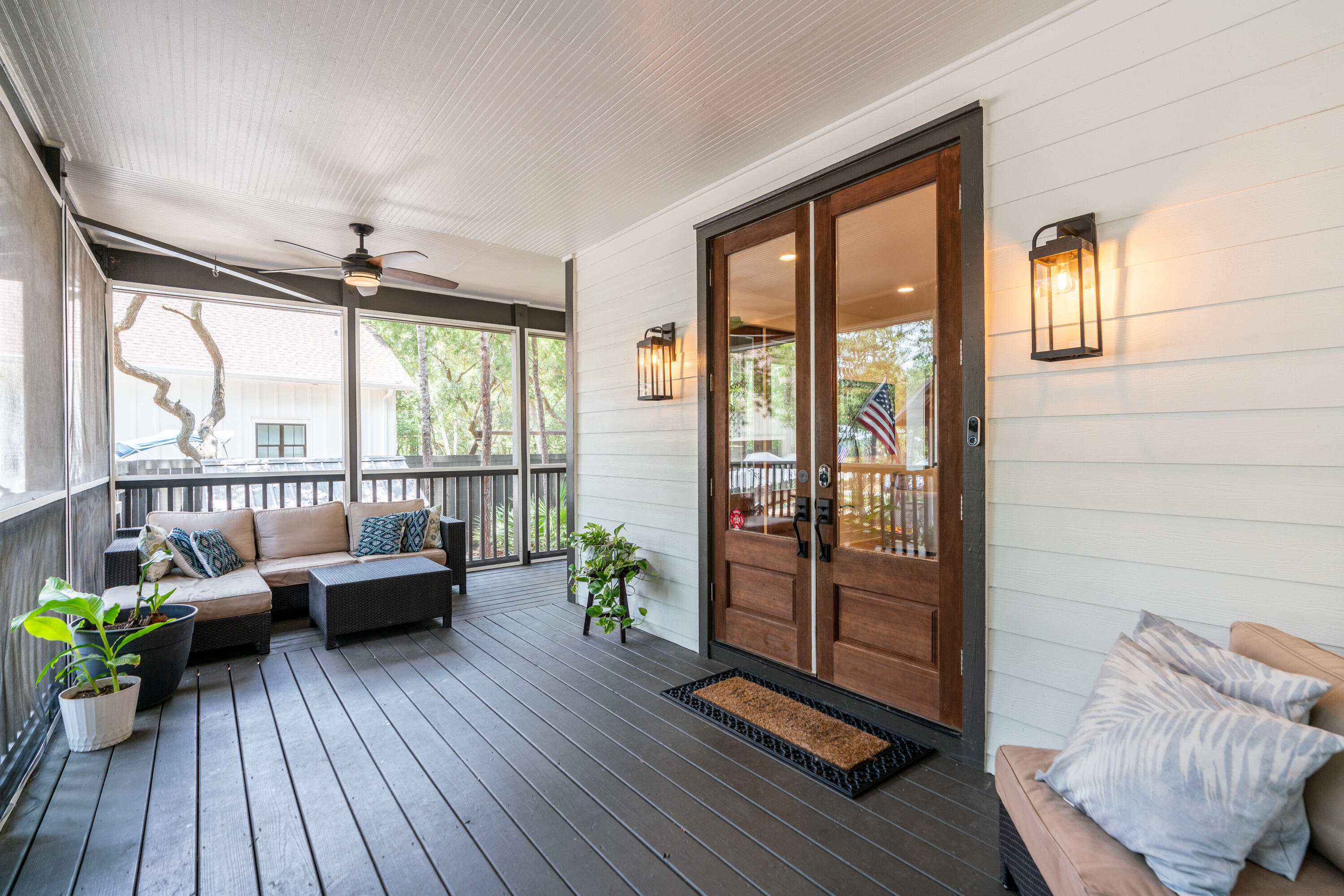 90 Pisces Dr - Residential
