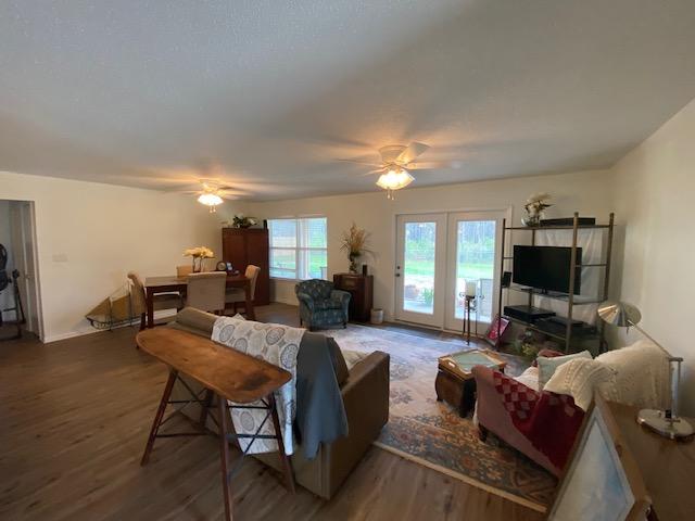 THOMPSON PLANTATION - Residential