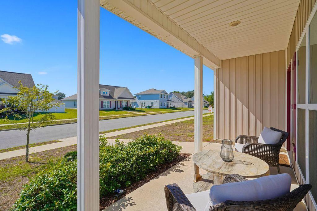 OWL'S HEAD EAST - Residential Lease