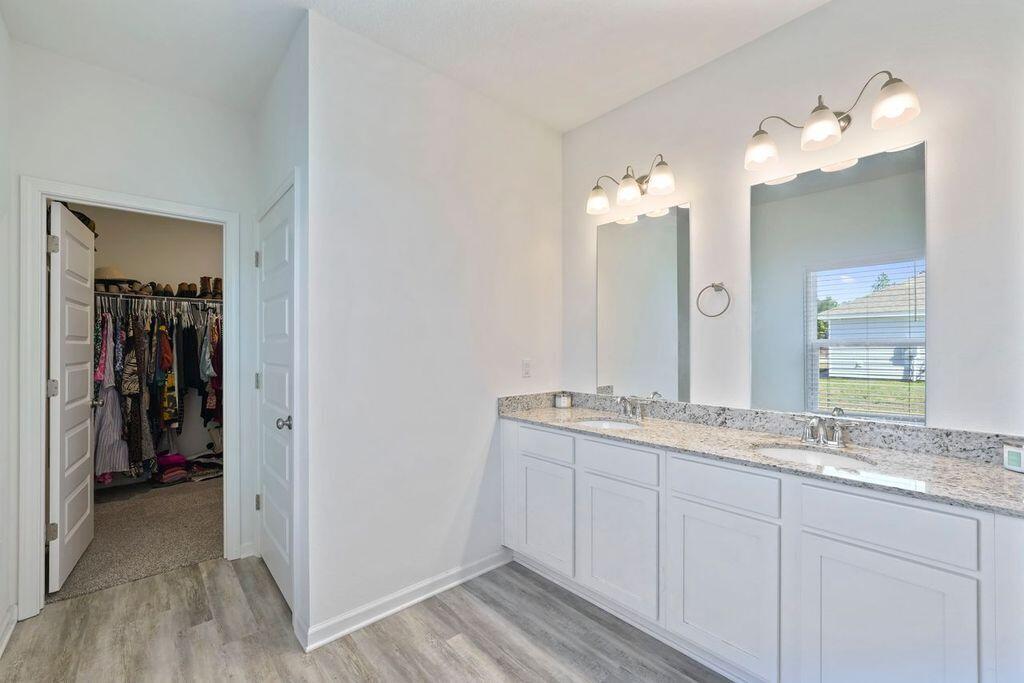 OWL'S HEAD EAST - Residential Lease