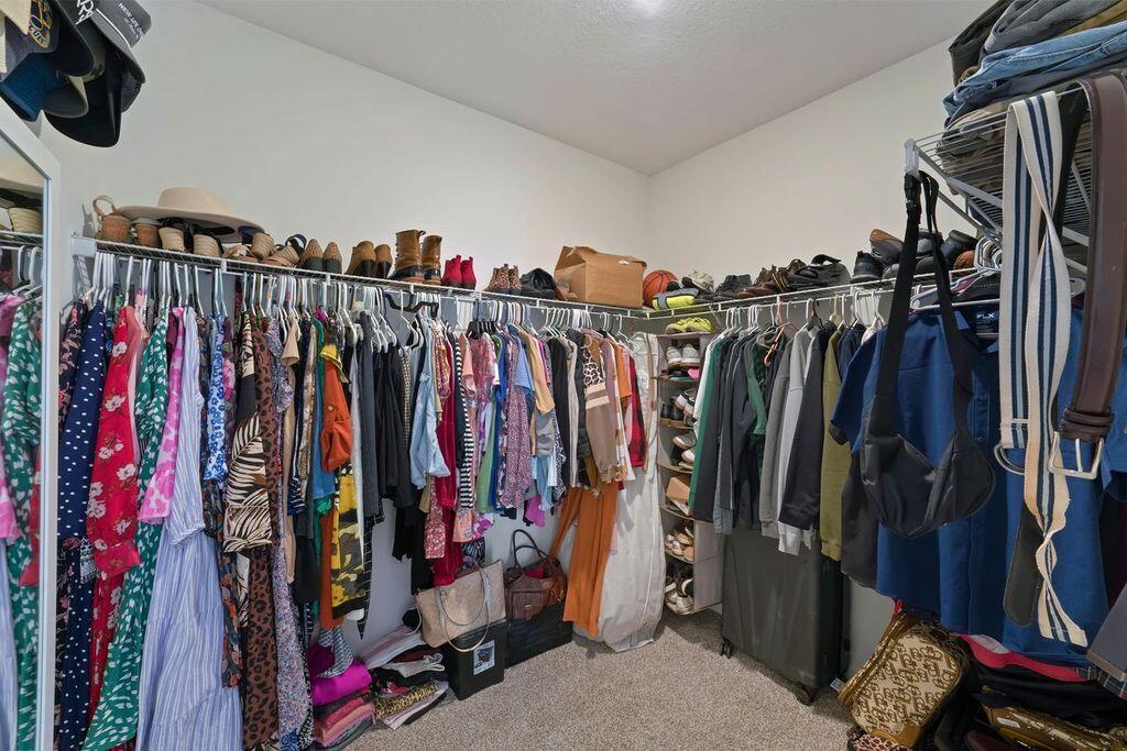 OWL'S HEAD EAST - Residential Lease