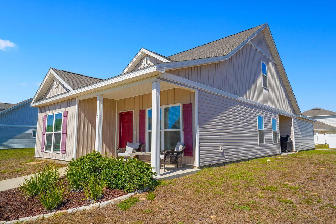 OWL'S HEAD EAST - Residential Lease