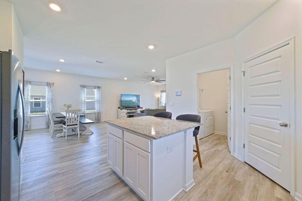 OWL'S HEAD EAST - Residential Lease