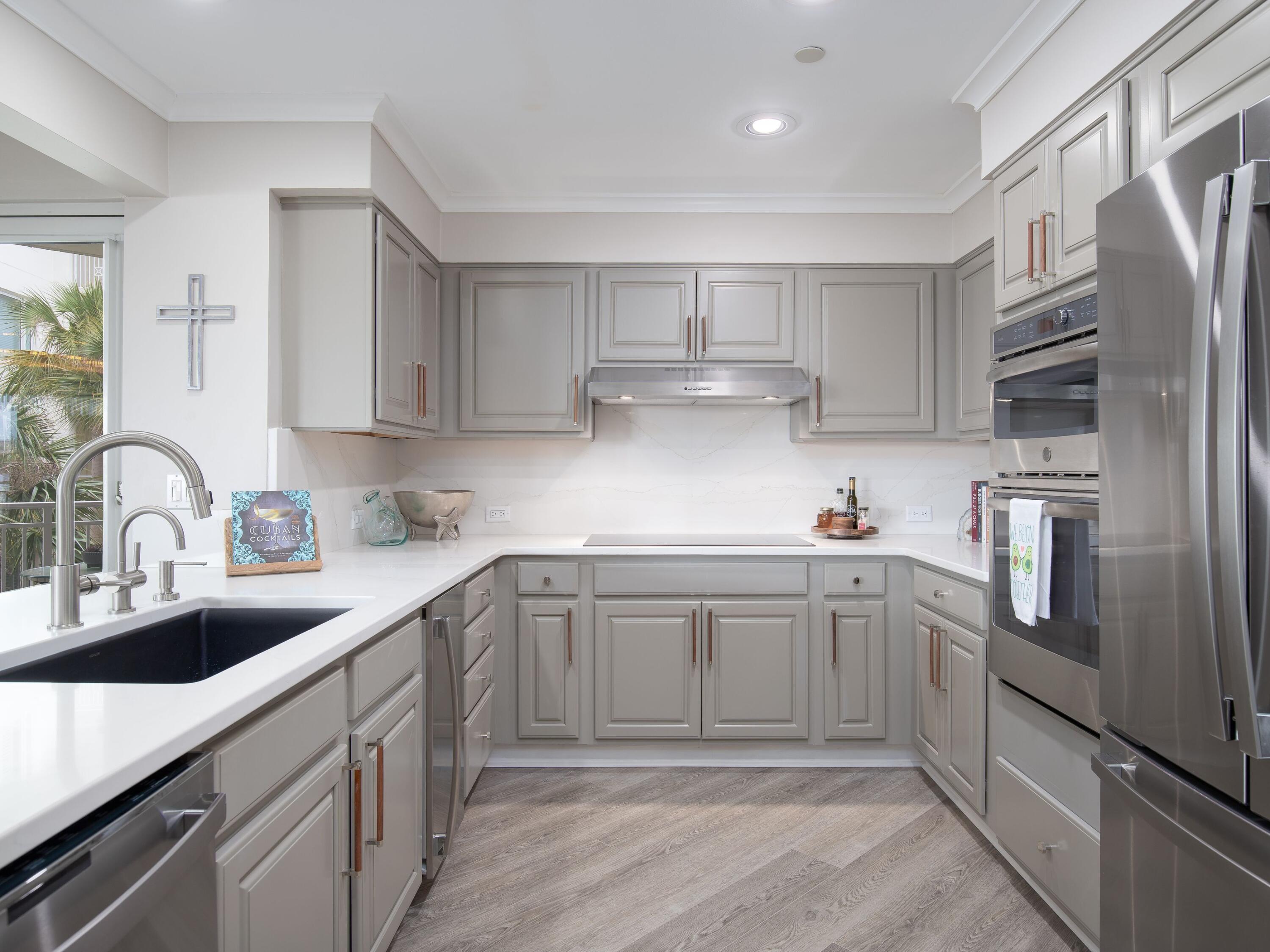 ANCHORAGE AT SANDESTIN - Residential