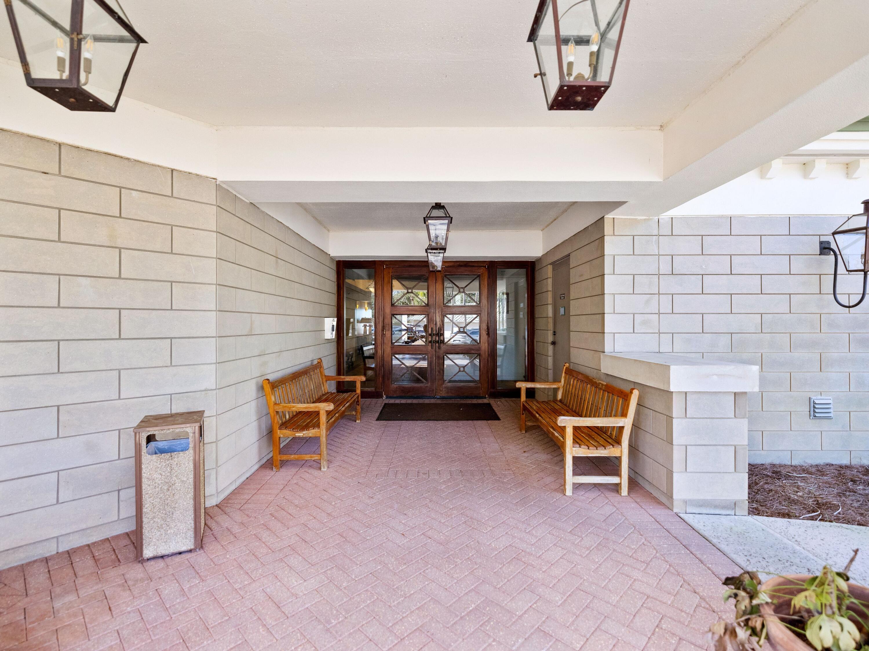 ANCHORAGE AT SANDESTIN - Residential