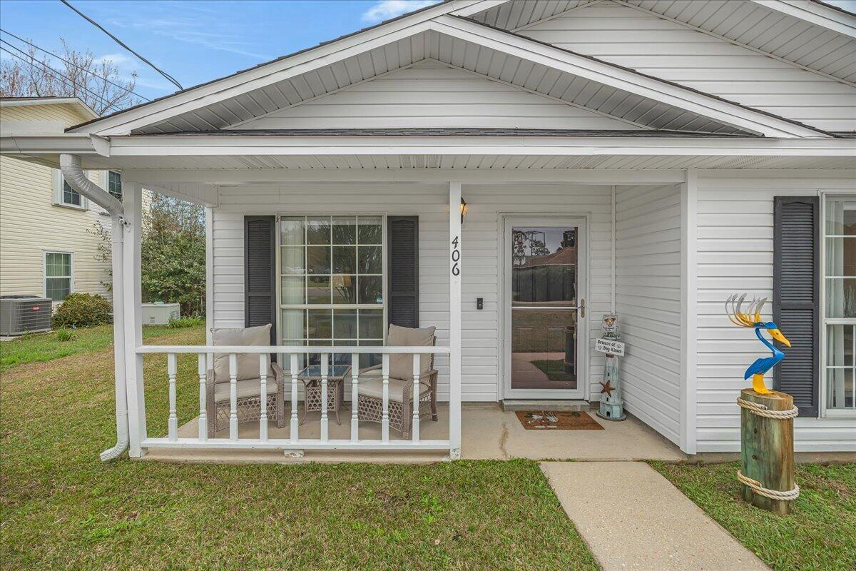 WEST LAKE - Residential