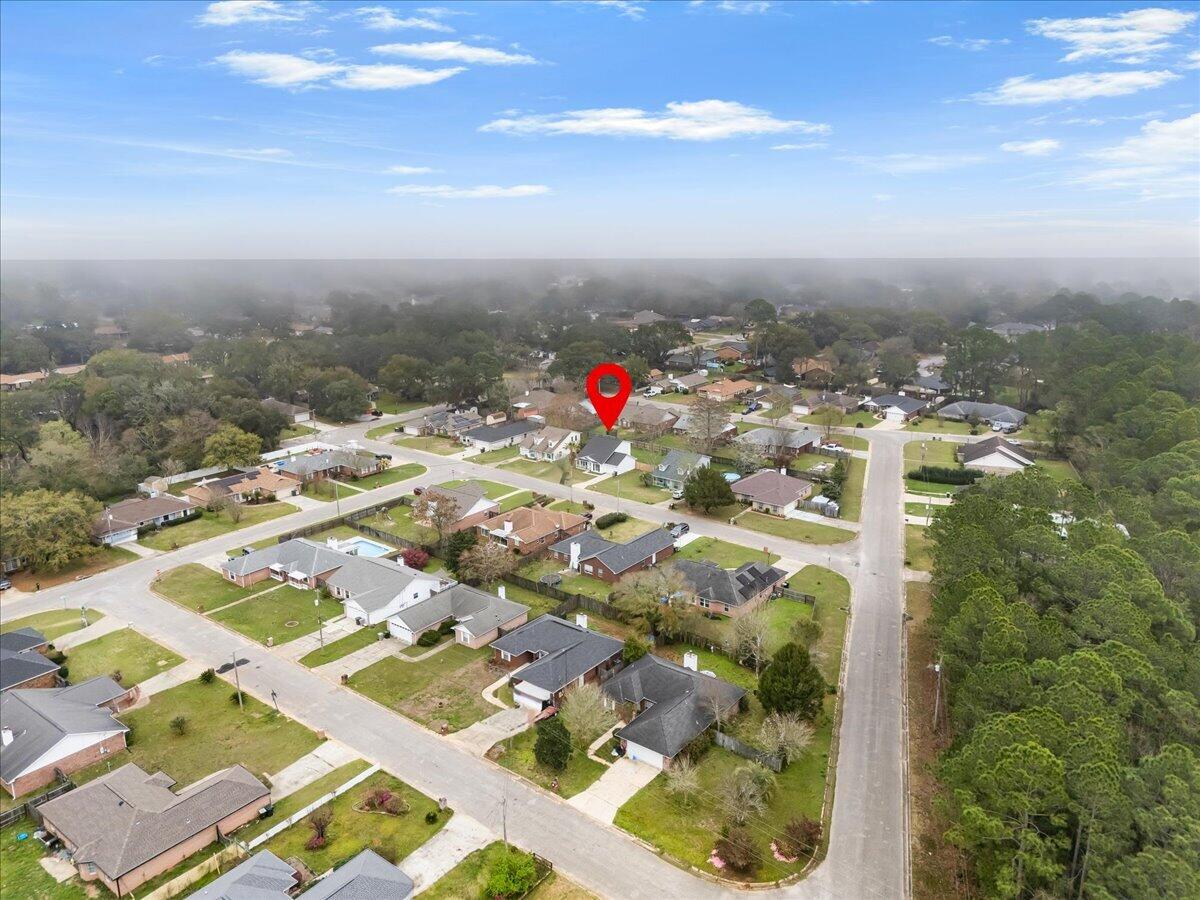 WEST LAKE - Residential