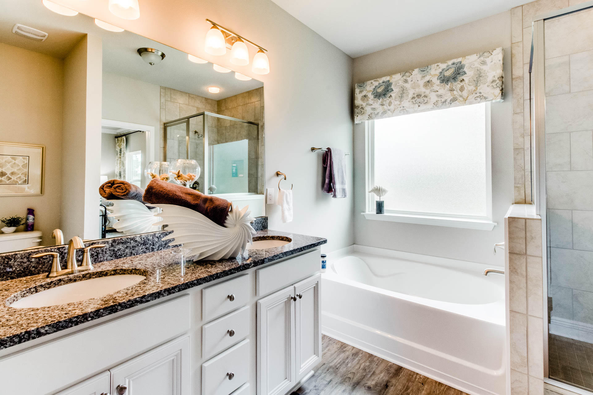 STONEGATE - Residential
