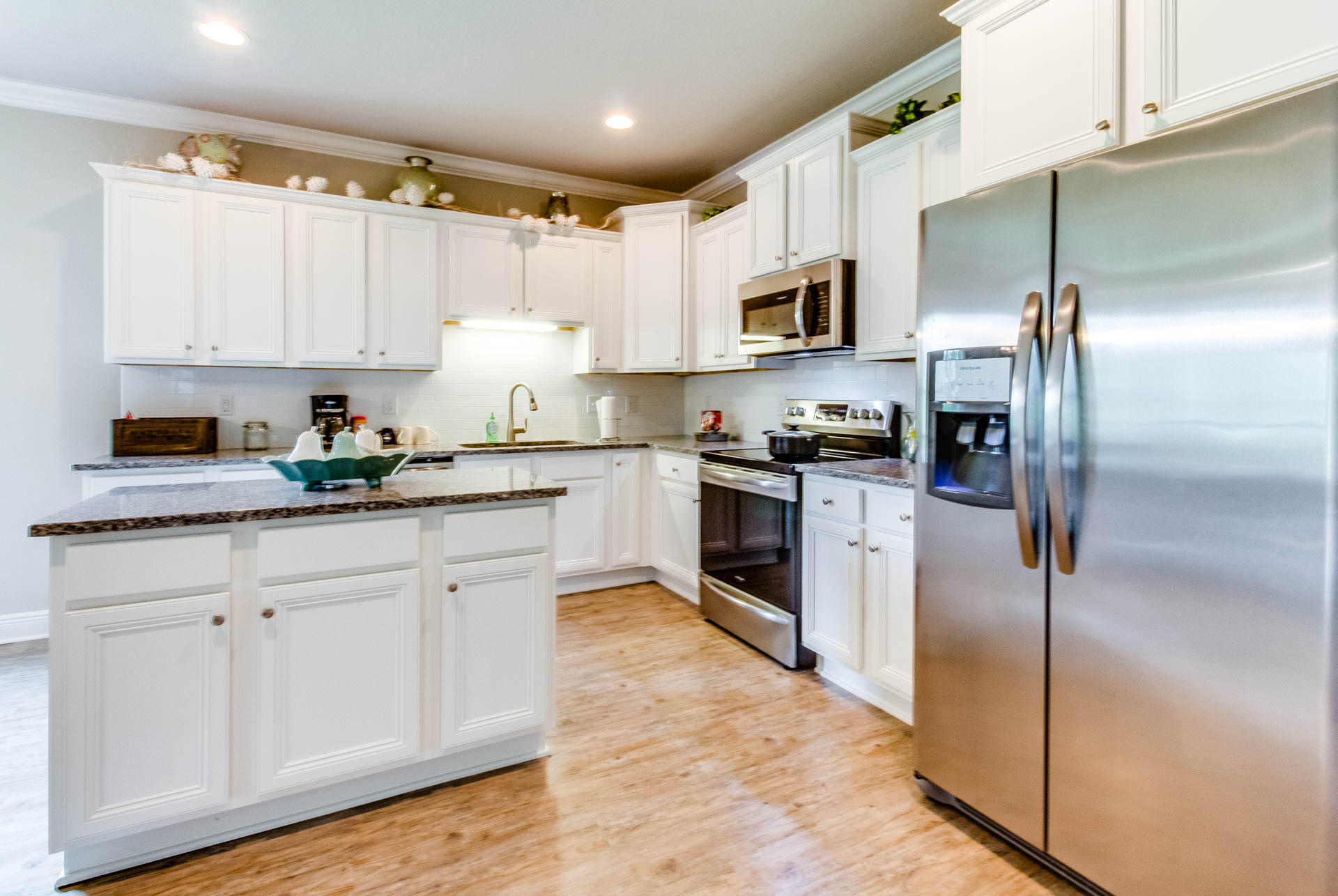 STONEGATE - Residential