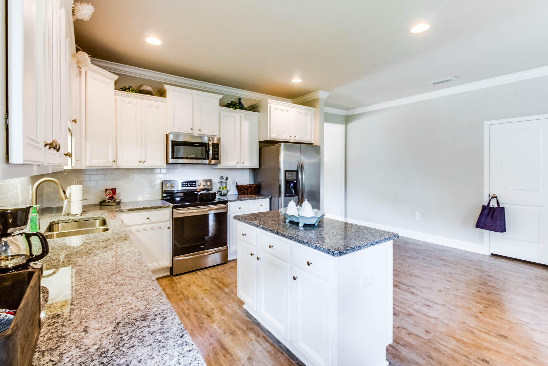 STONEGATE - Residential