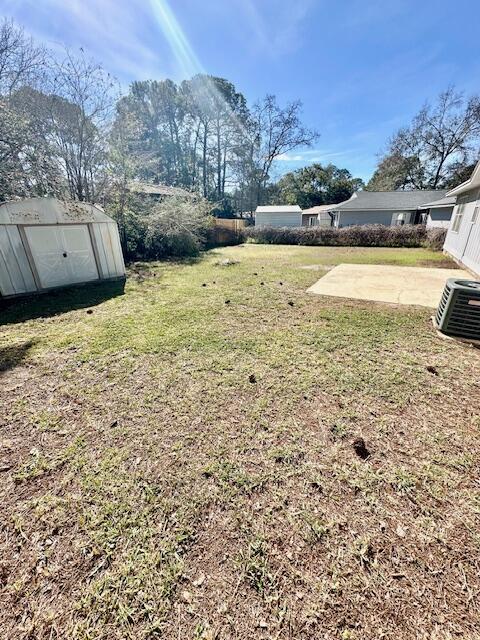 PINE MEADOWS - Residential Lease