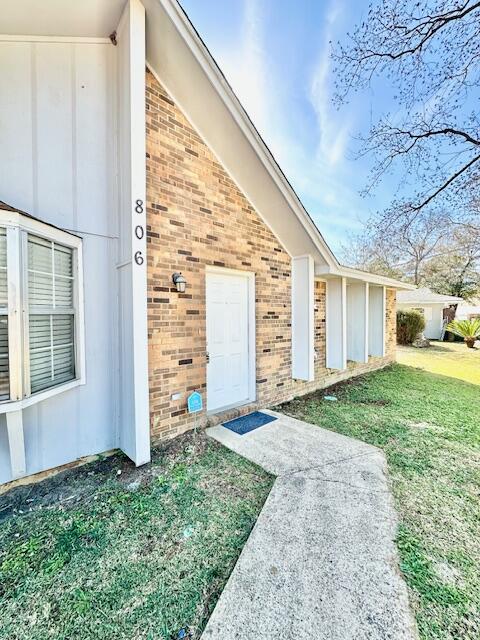 PINE MEADOWS - Residential Lease