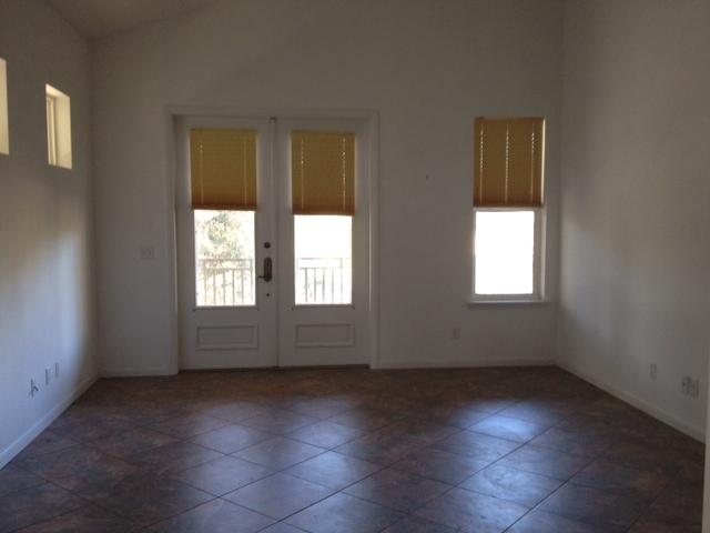 LAKEWOOD POINTE ESTATES - Residential