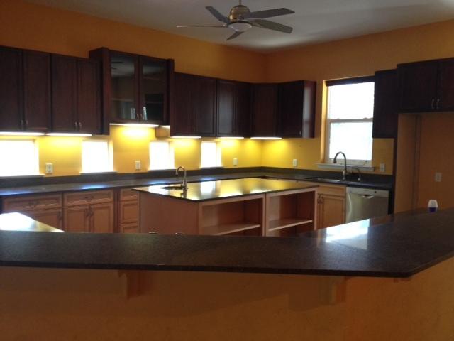 LAKEWOOD POINTE ESTATES - Residential