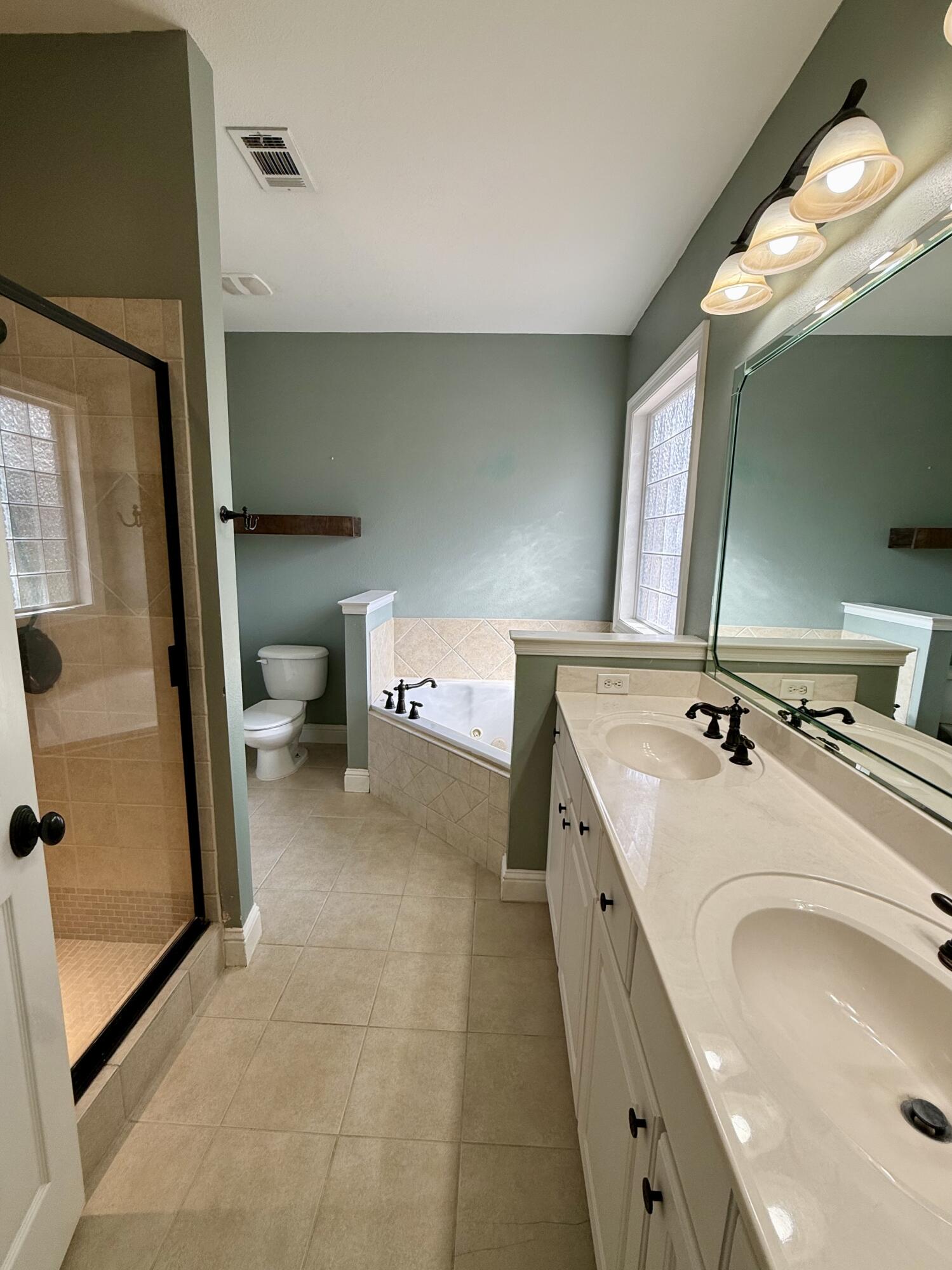 CANOPIES OF FREEPORT - Residential Lease