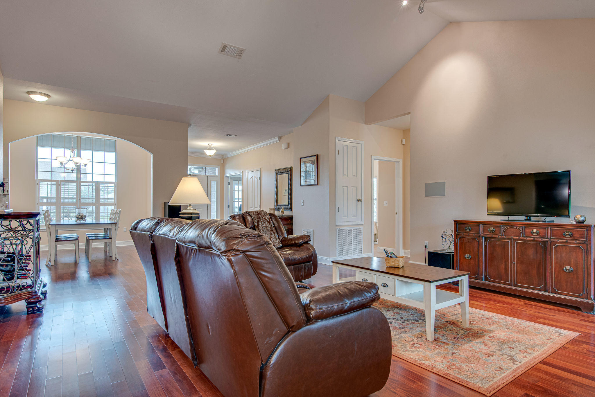 TREASURE ISLAND - Residential