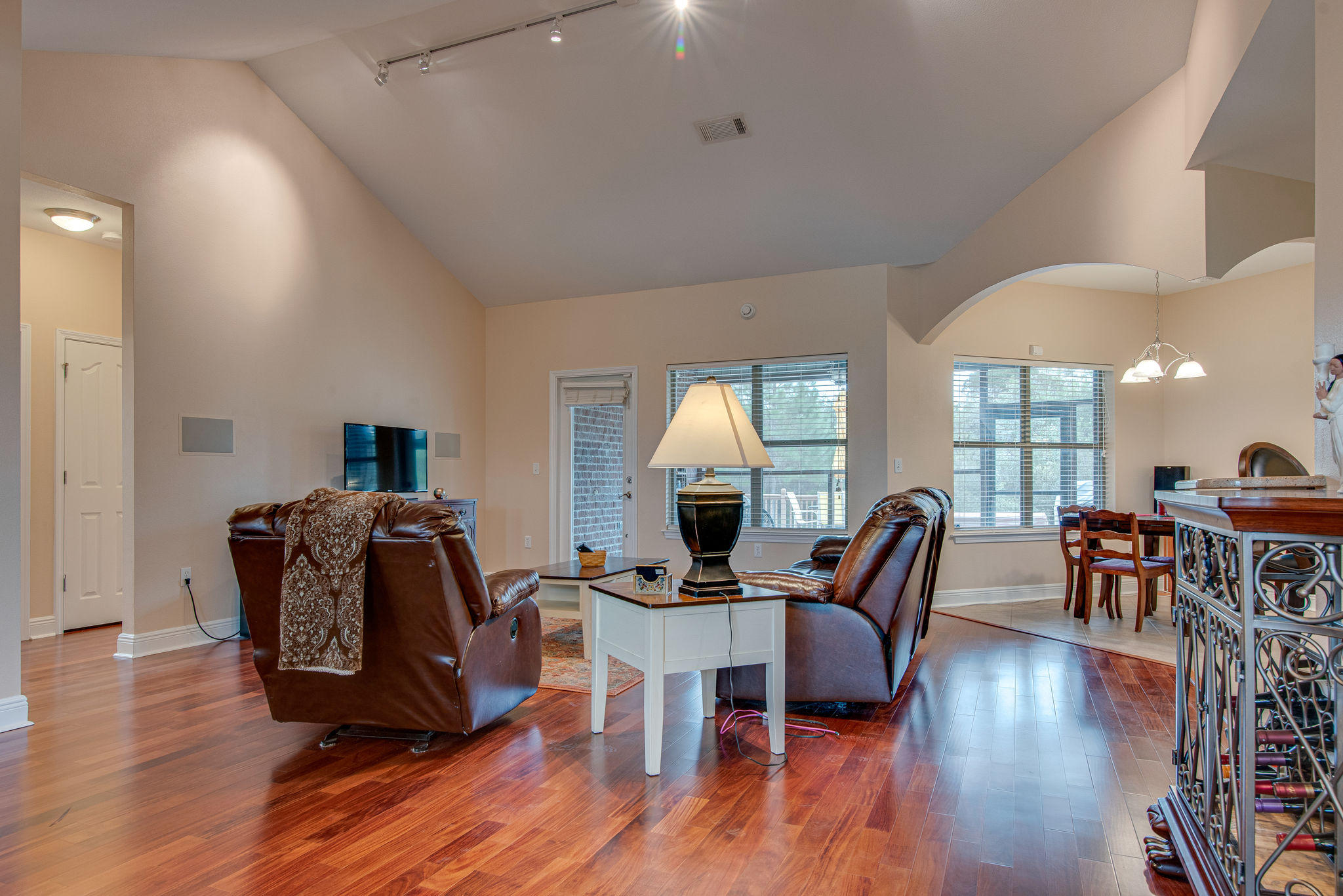 TREASURE ISLAND - Residential