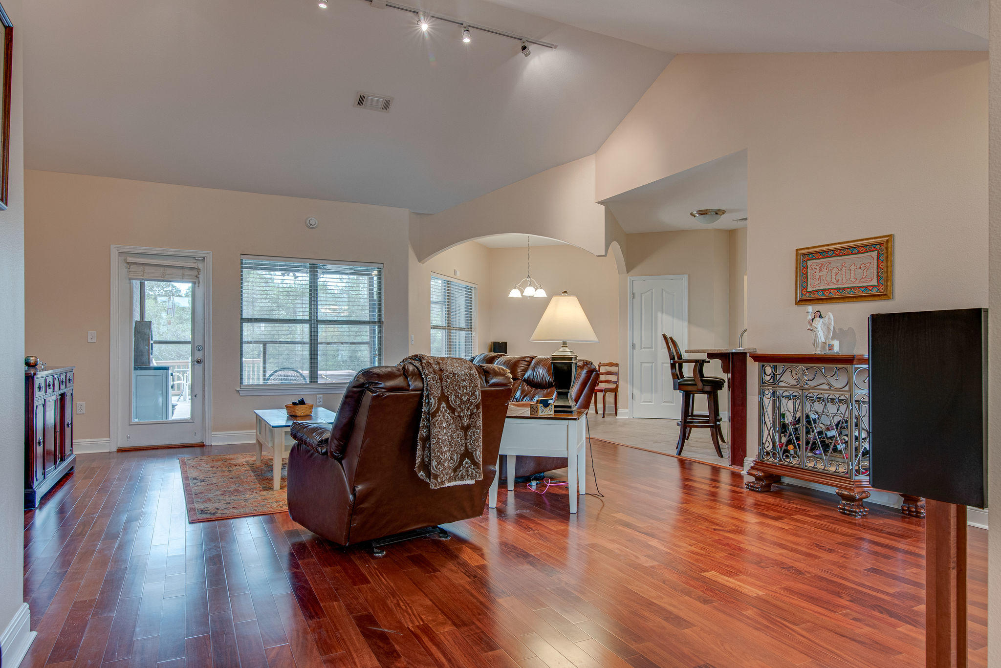 TREASURE ISLAND - Residential