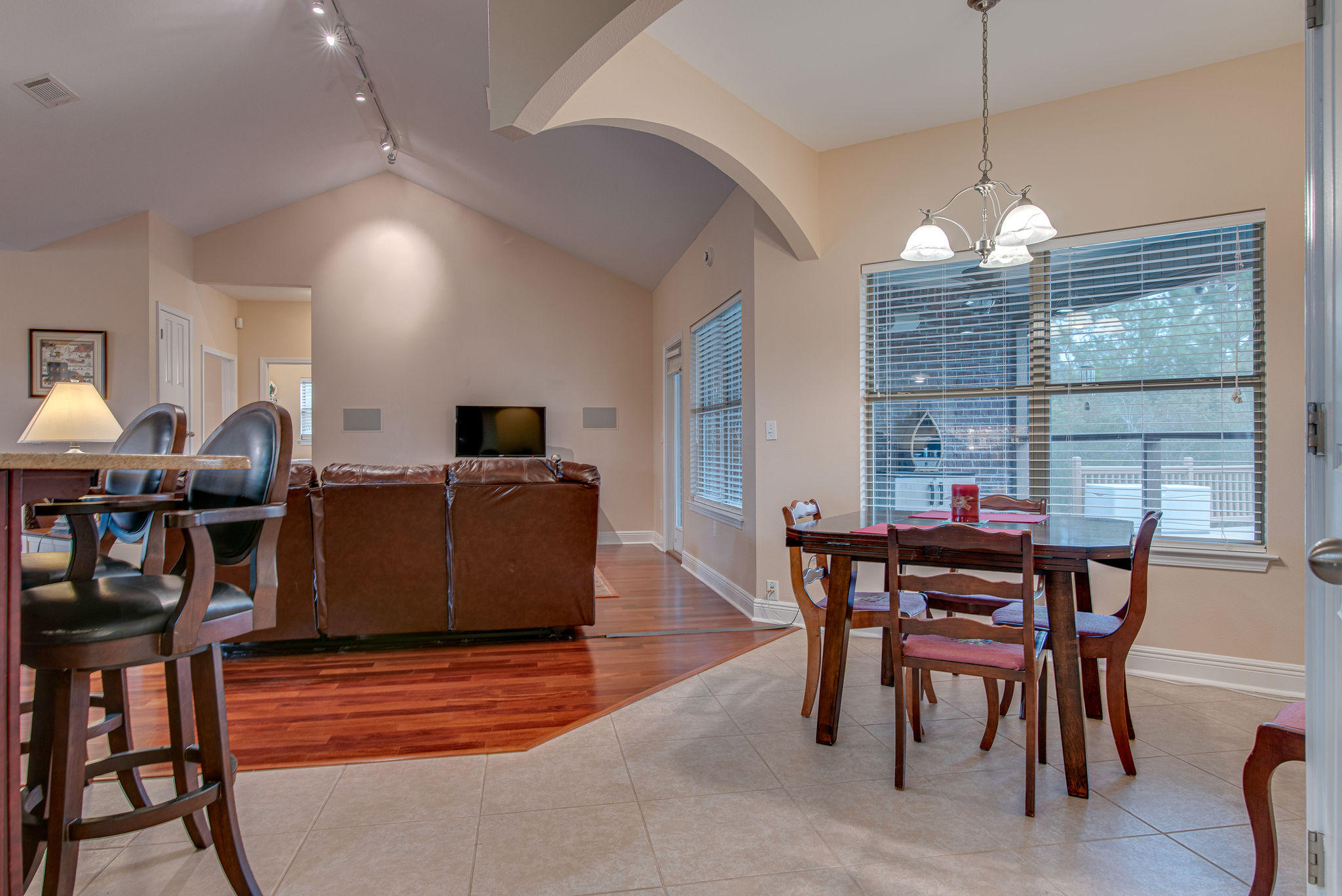 TREASURE ISLAND - Residential