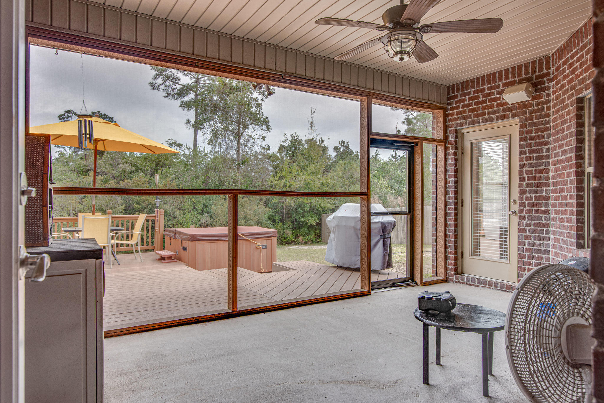 TREASURE ISLAND - Residential