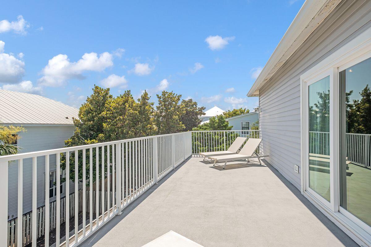 CRYSTAL BEACH - Residential
