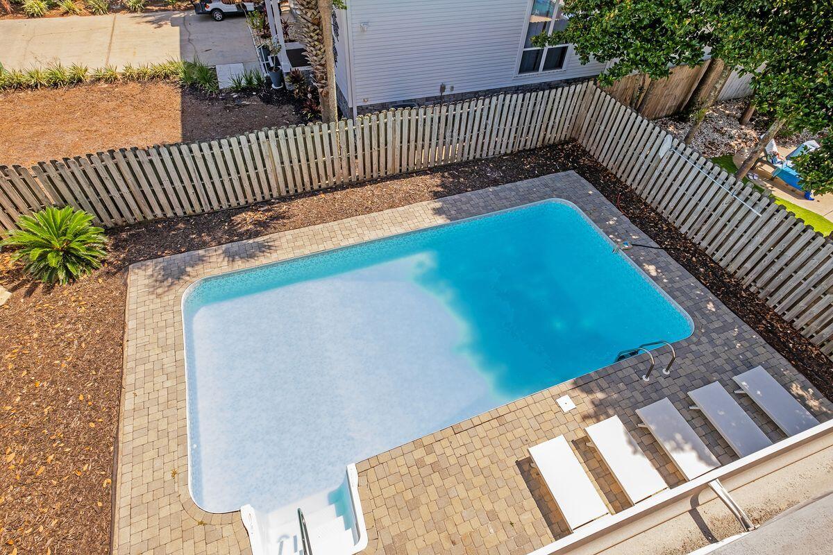 CRYSTAL BEACH - Residential