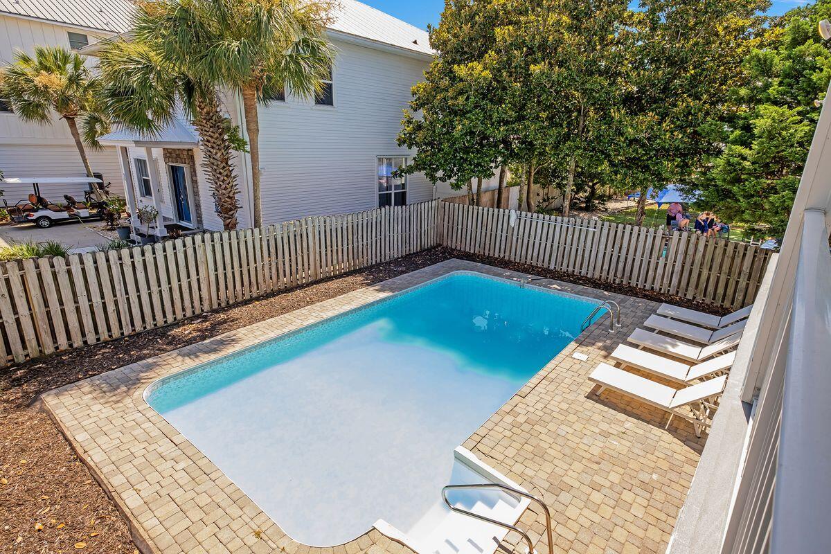 CRYSTAL BEACH - Residential