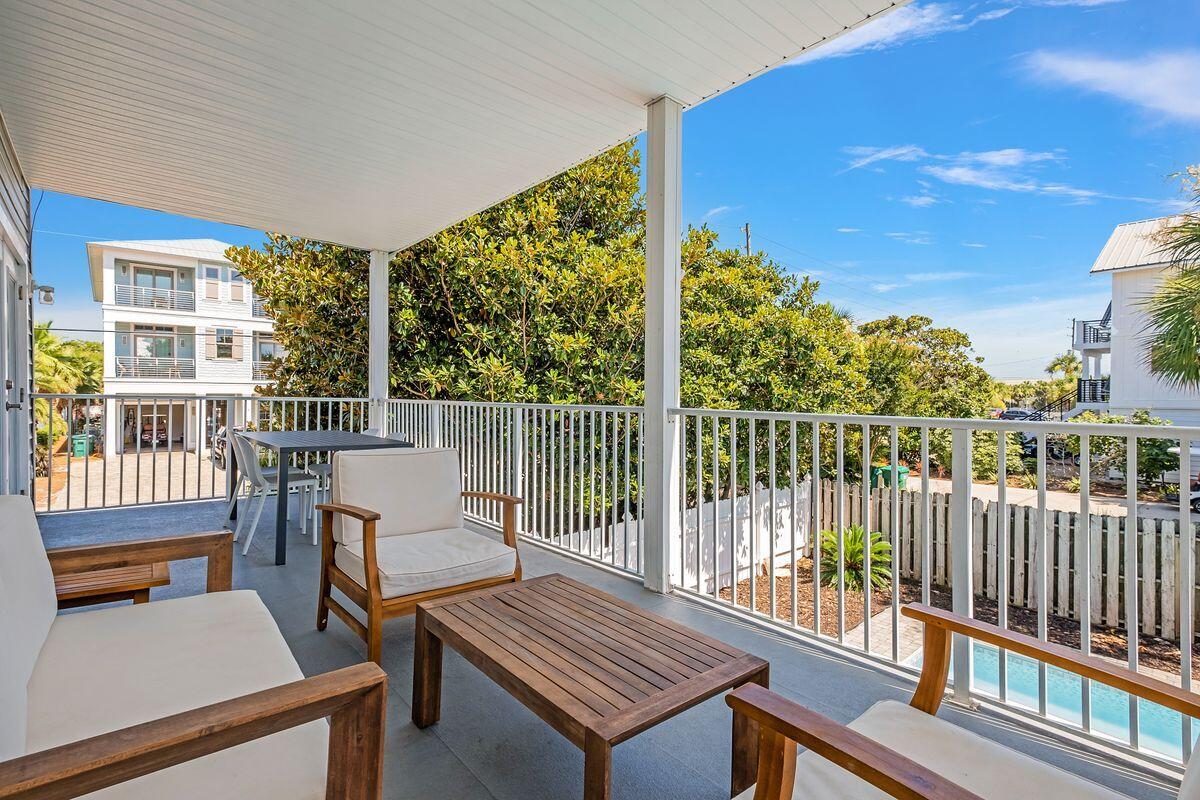 CRYSTAL BEACH - Residential