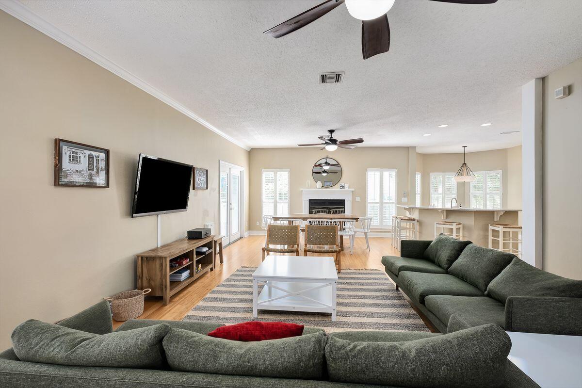 CRYSTAL BEACH - Residential