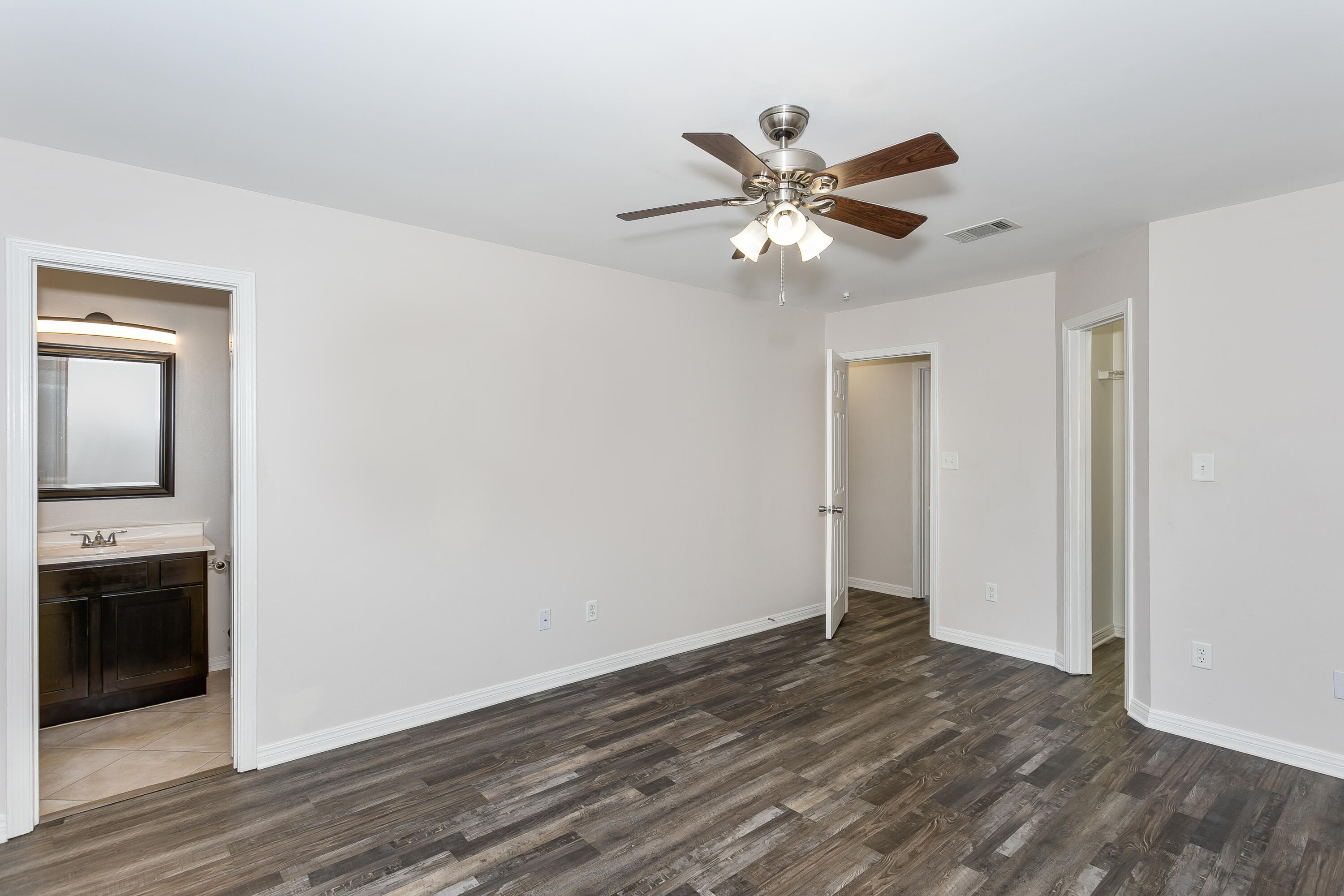 FOX DEN VILLAGES PHASE III - Residential