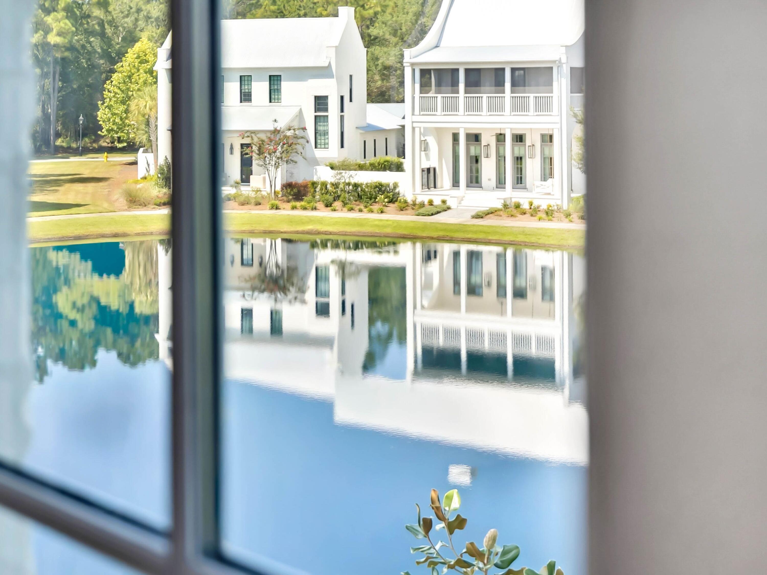 CHURCHILL OAKS - Residential