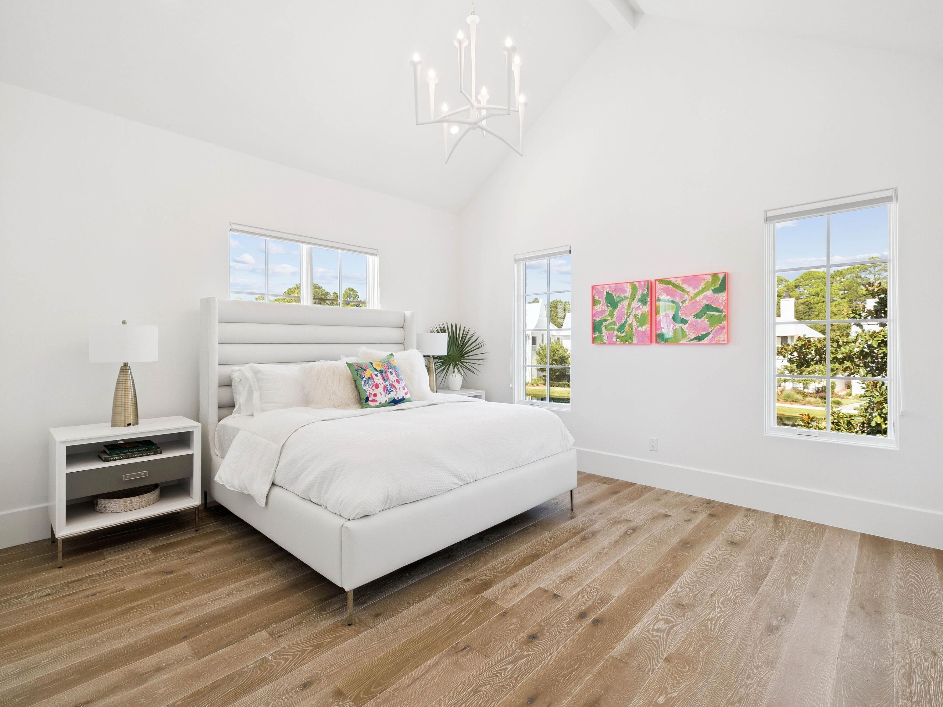 CHURCHILL OAKS - Residential