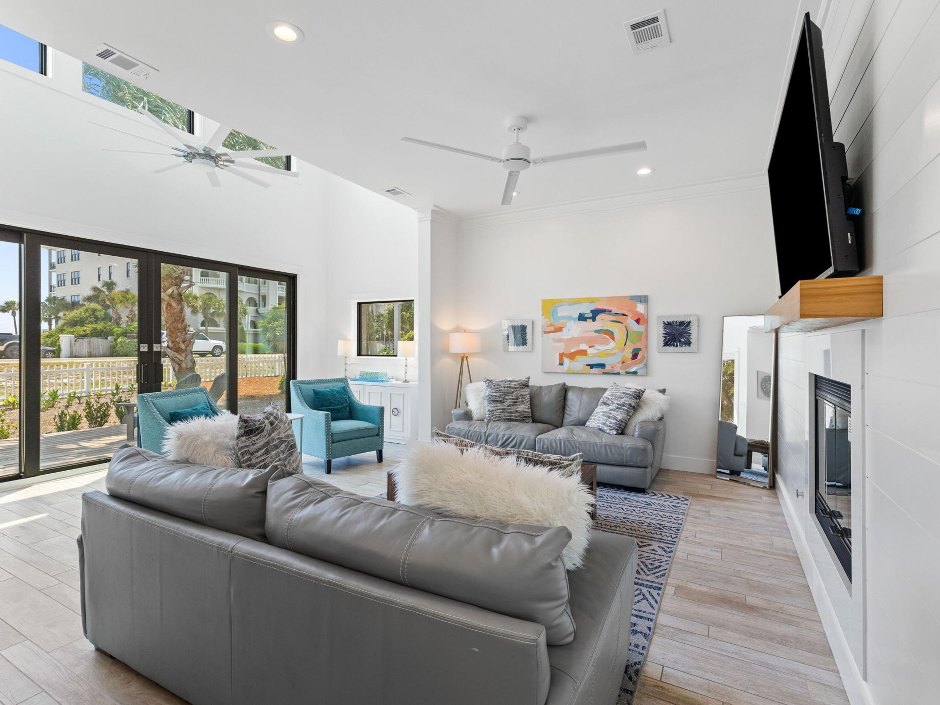 CRYSTAL BEACH - Residential