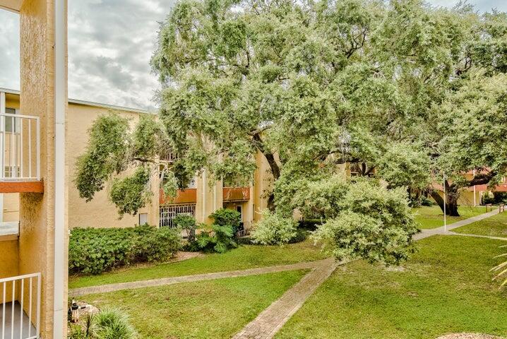 CEDARS CONDO - Residential