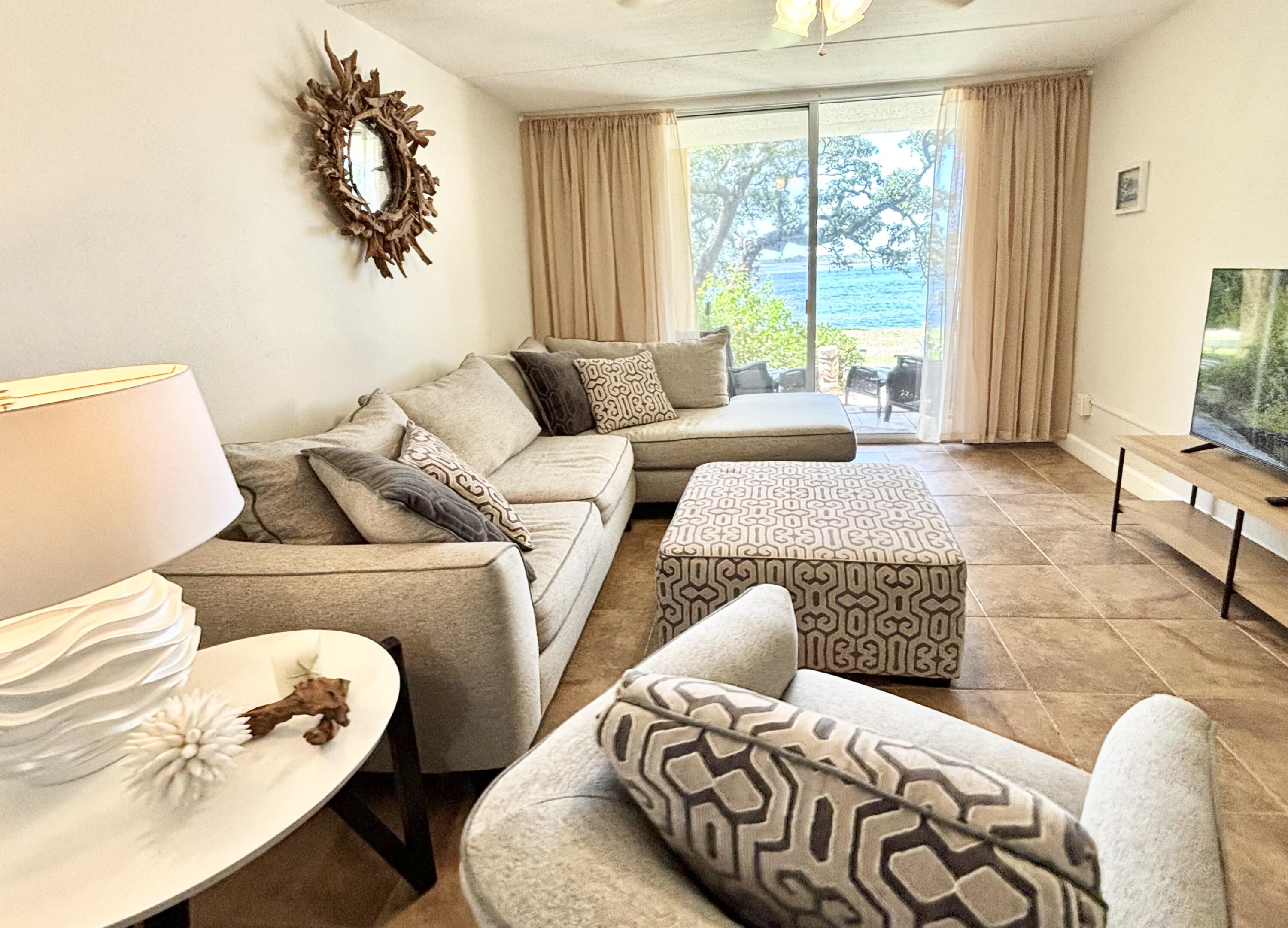 CEDARS CONDO - Residential