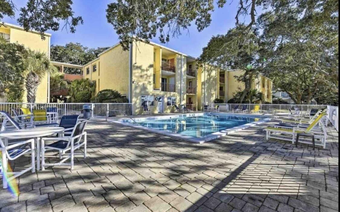 CEDARS CONDO - Residential