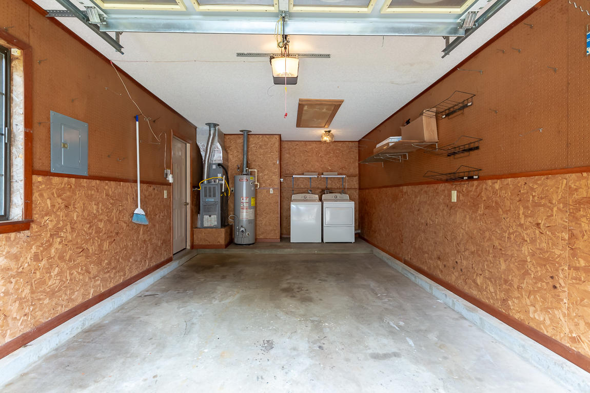 CEDAR RIDGE PH 4 - Residential