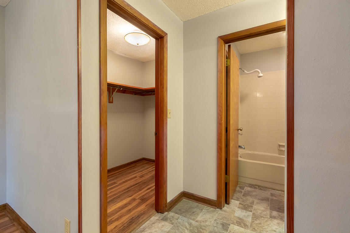 CEDAR RIDGE PH 4 - Residential